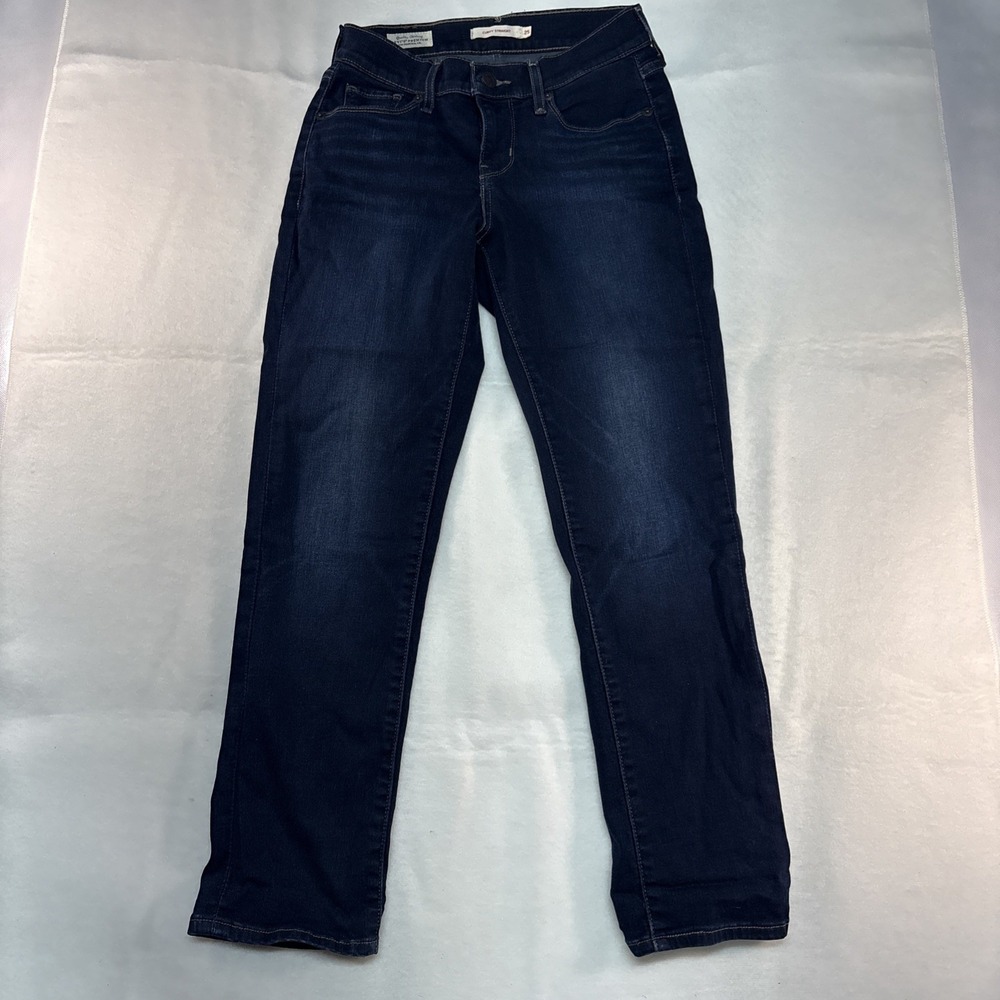 Levi's Curvy Straight 25 Waist, Inseam 27‎